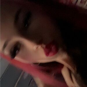 Meet your Posher, Kenzie